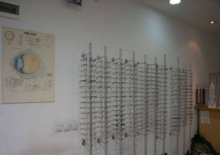 Ćesar Optik, oftalmoloske ordinacije Beograd, veliki izbor naocara