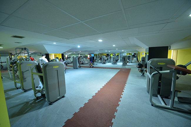 Fitness centar Putnik, teretane-fitness centri Beograd, joga Zemun