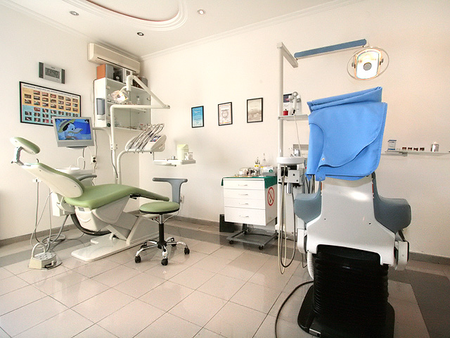 Stomatološka ordinacija Dental studio, stomatoloske ordinacije Beograd, stomatoloske usluge