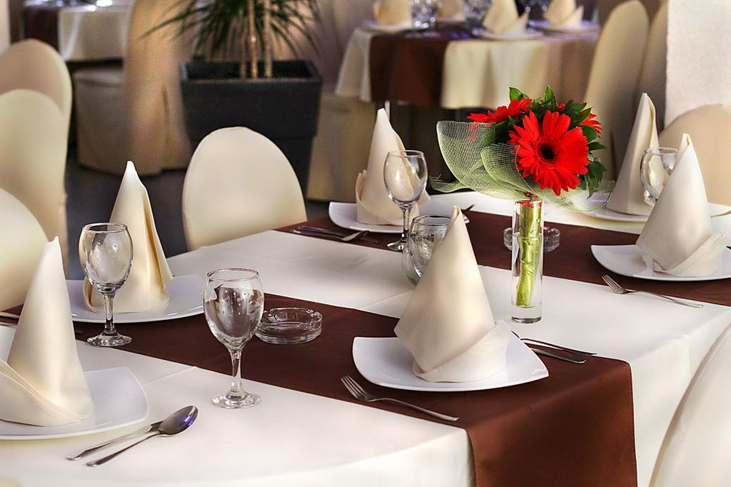 Kengur Resort, hoteli i restorani Zemun, poslovne proslave u restoranu