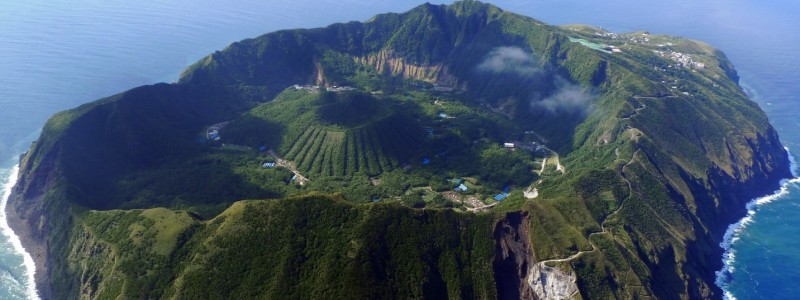 selo-u-vulkanskom-krateru